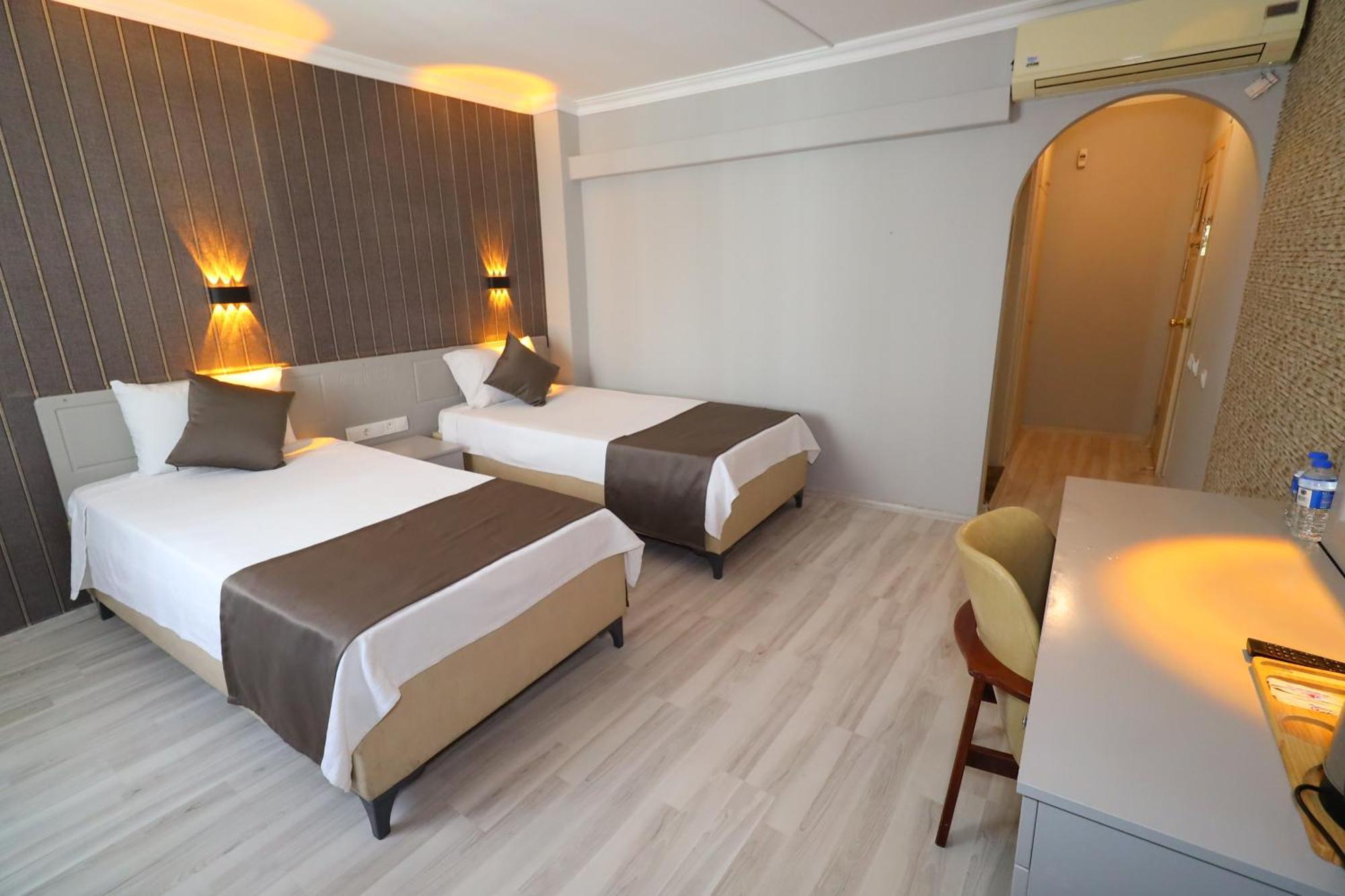 Artan Hotel อุปไปร์ตา ภายนอก รูปภาพ